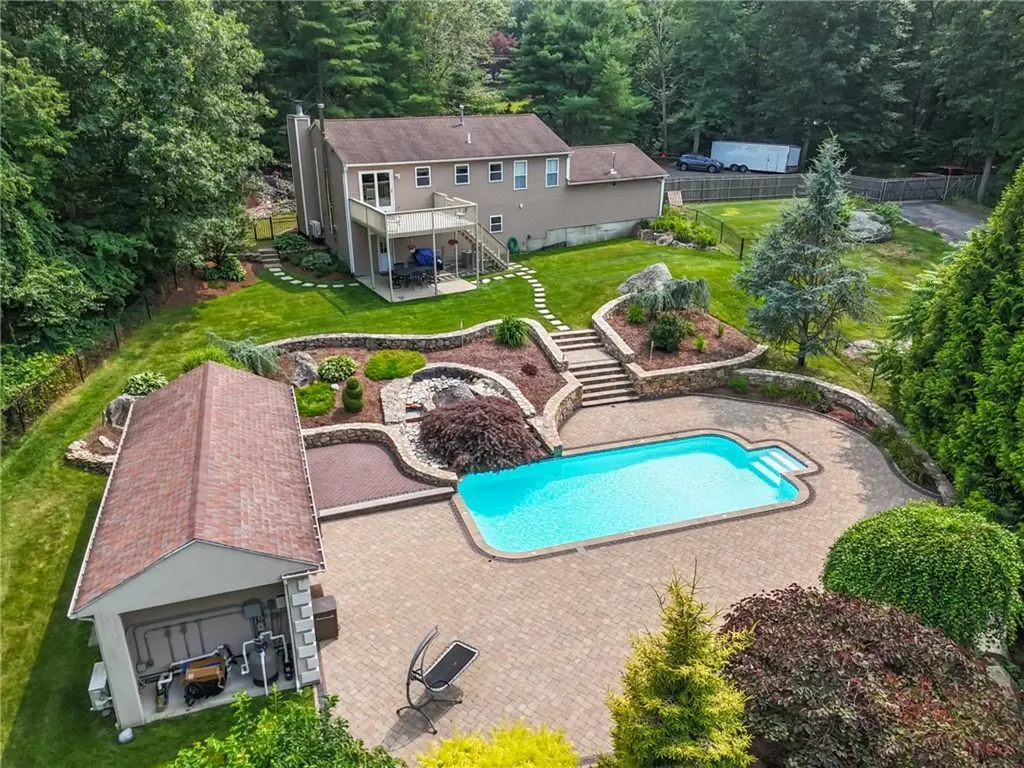 175 Hope Furnace Road Scituate RI 02831