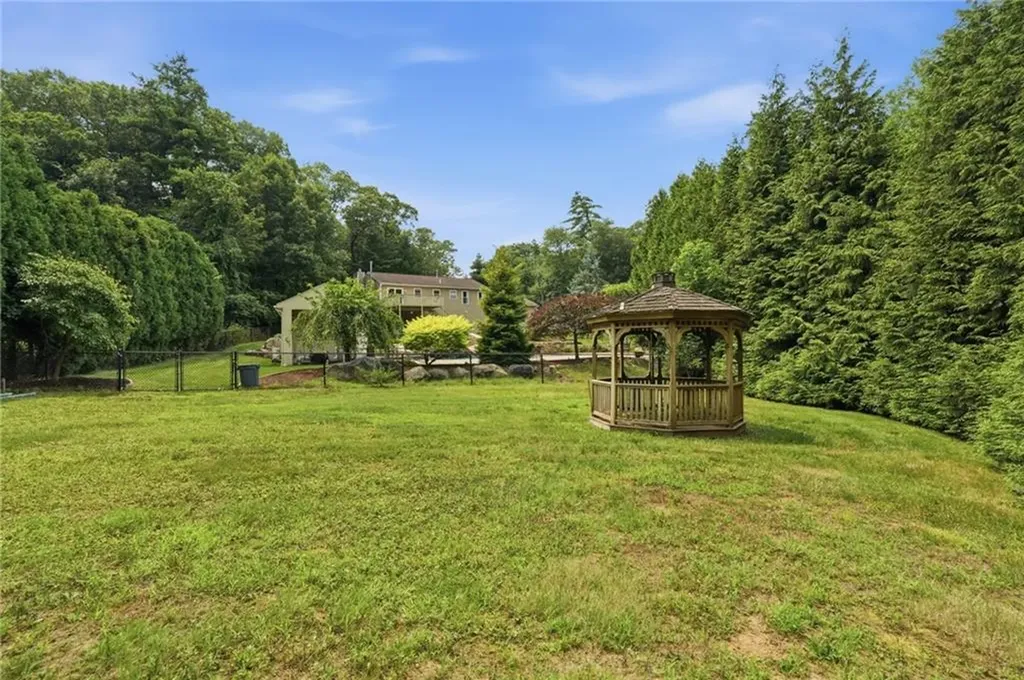 175 Hope Furnace Road Scituate RI 02831