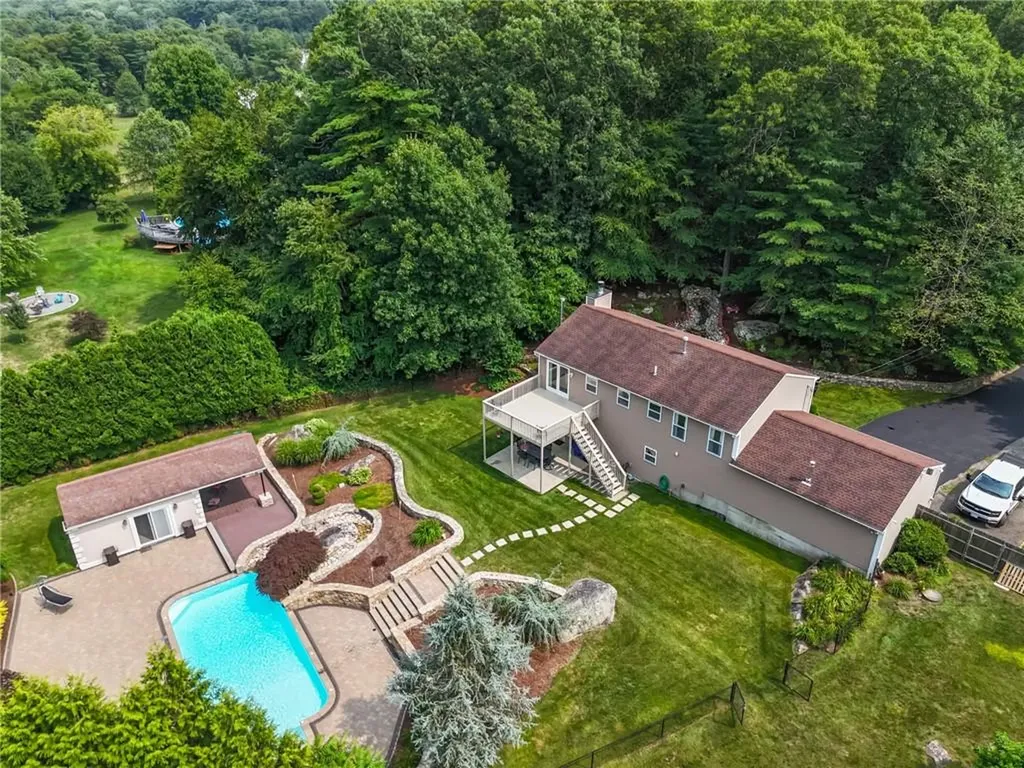175 Hope Furnace Road Scituate RI 02831