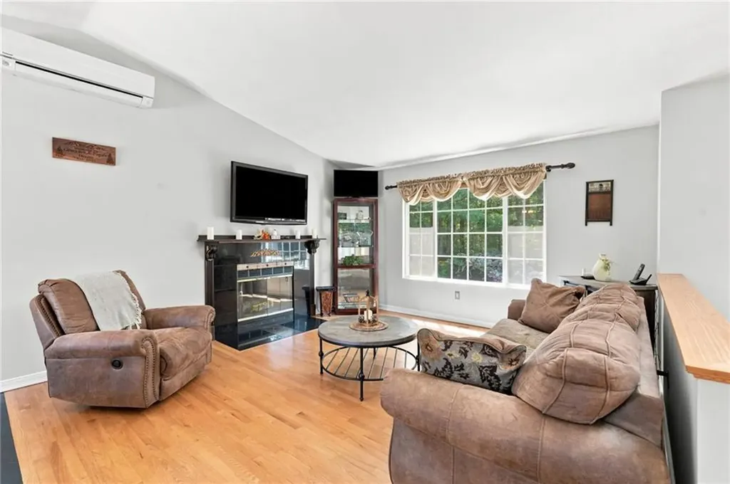 175 Hope Furnace Road Scituate RI 02831