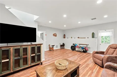 175 Hope Furnace Road Scituate RI 02831