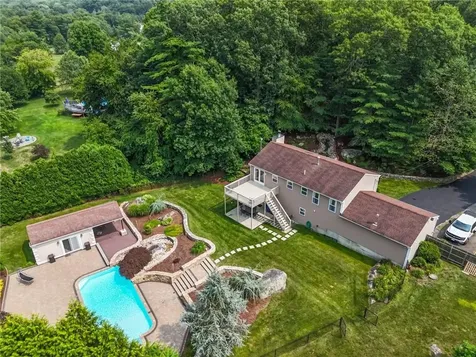 175 Hope Furnace Road Scituate RI 02831