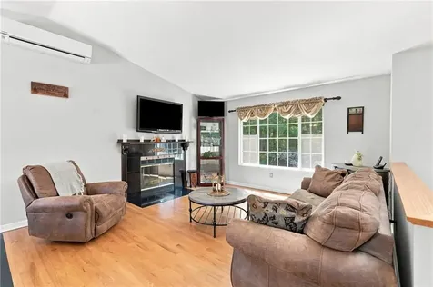 175 Hope Furnace Road Scituate RI 02831