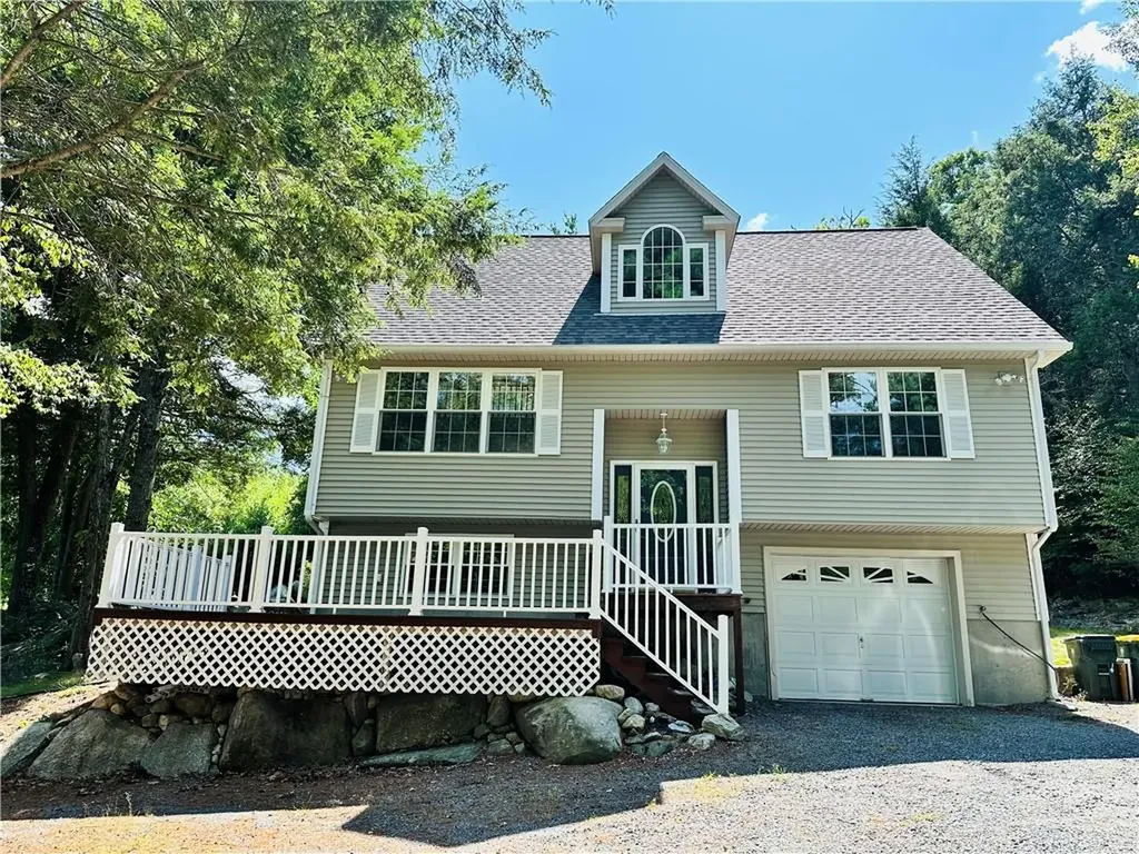 1524 Round Top Road Burrillville RI 02830