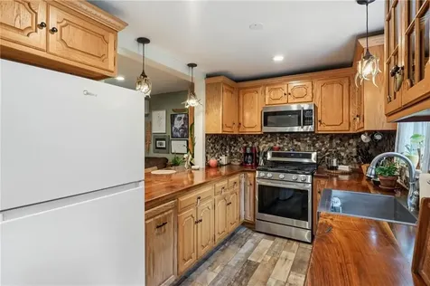 71 Mount Hygeia Road Foster RI 02825
