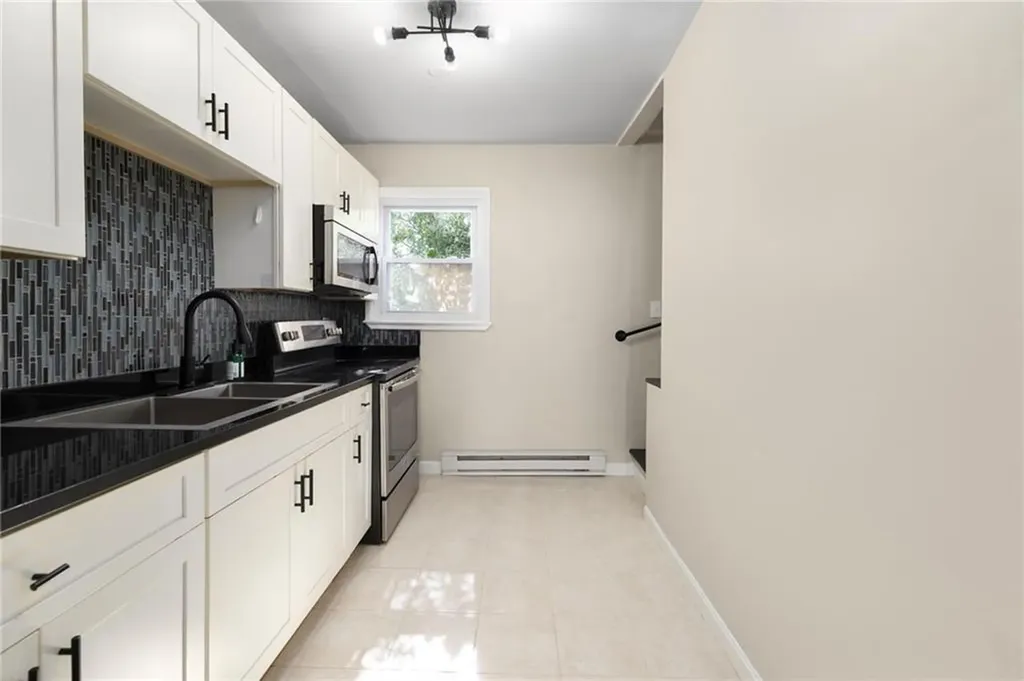 11 Swanton Street Providence RI 02910