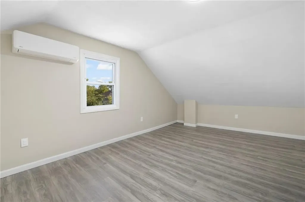 11 Swanton Street Providence RI 02910