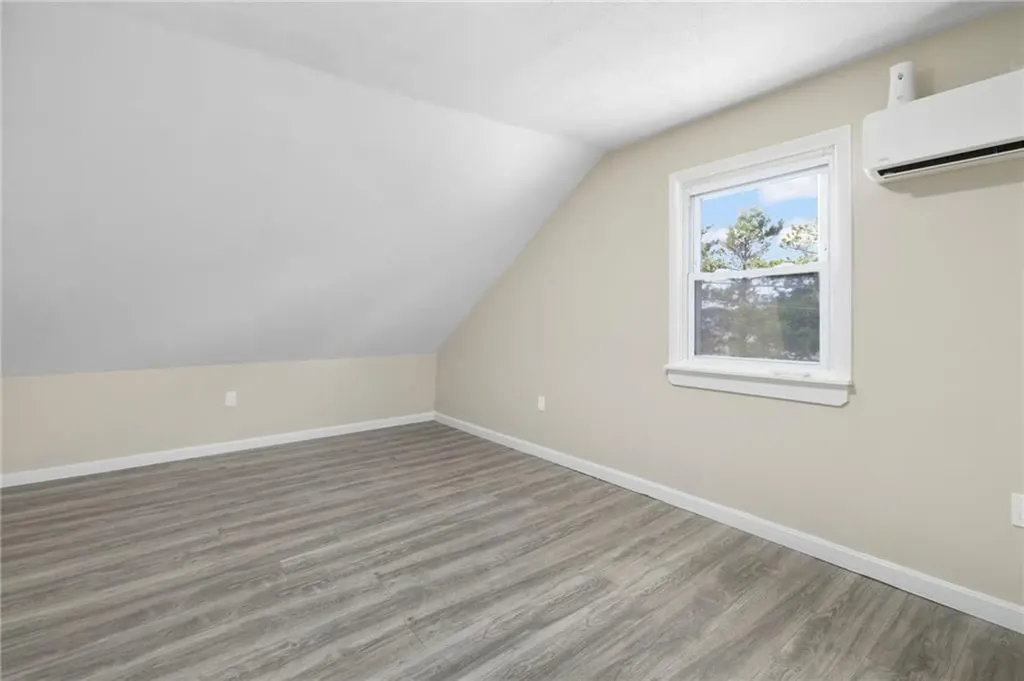 11 Swanton Street Providence RI 02910