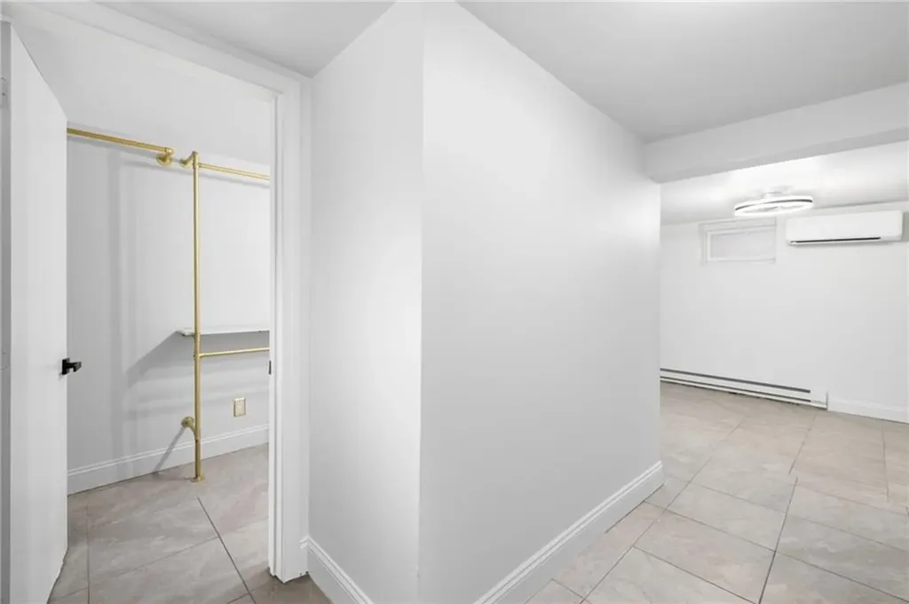 11 Swanton Street Providence RI 02910