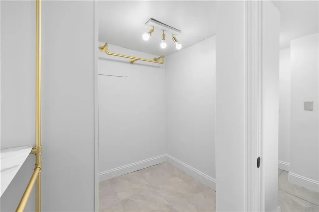 11 Swanton Street Providence RI 02910