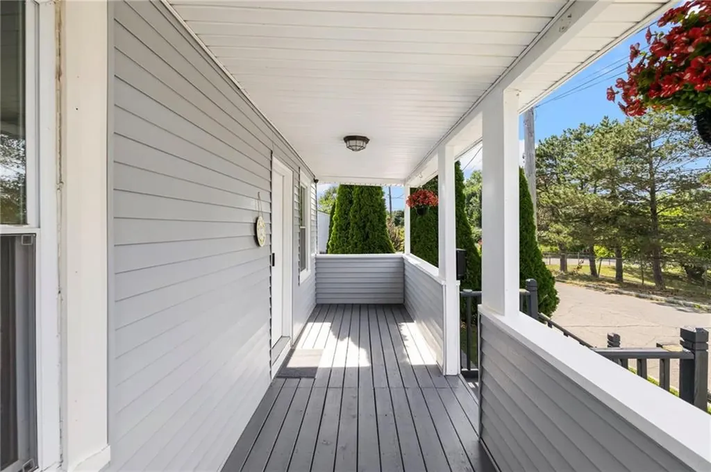 11 Swanton Street Providence RI 02910