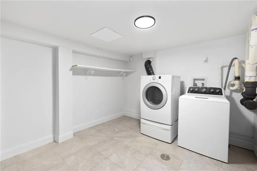 11 Swanton Street Providence RI 02910