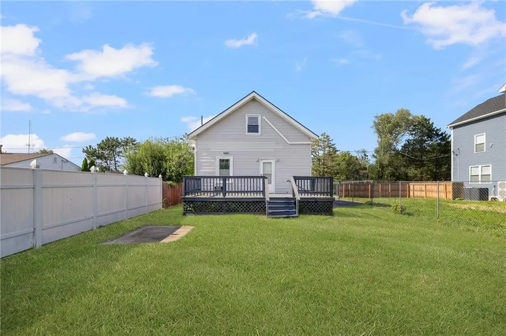 11 Swanton Street Providence RI 02910