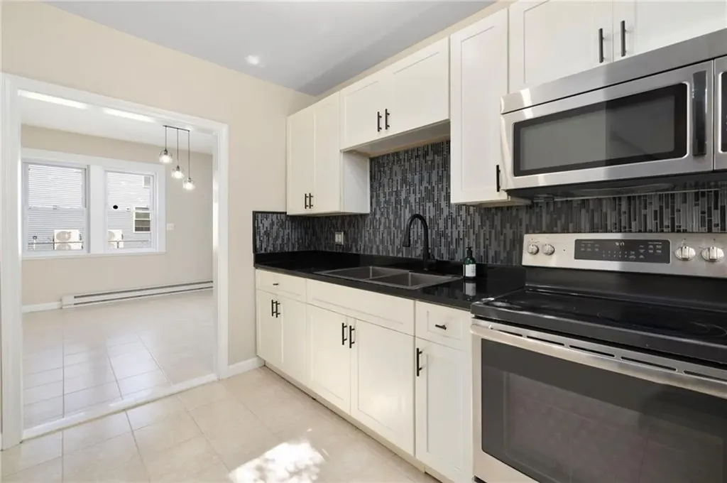 11 Swanton Street Providence RI 02910