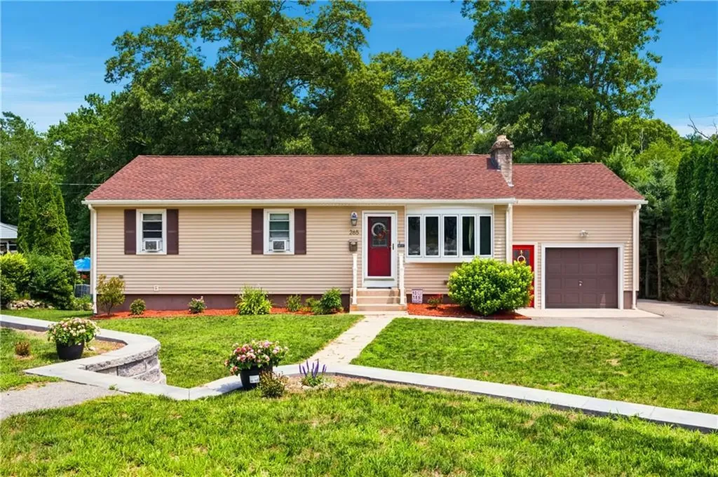 265 Old County Road Smithfield RI 02917
