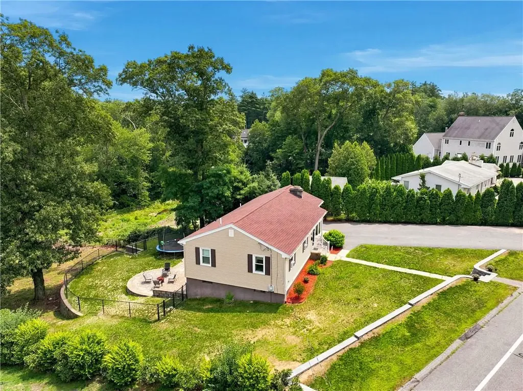 265 Old County Road Smithfield RI 02917