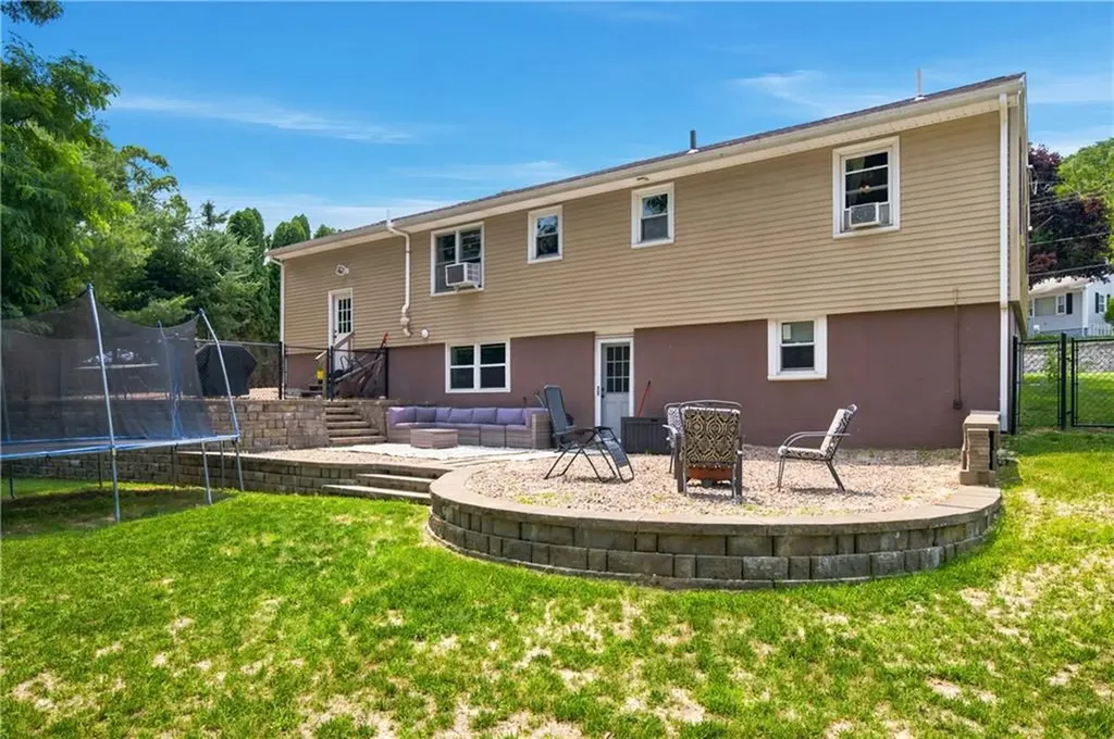 265 Old County Road Smithfield RI 02917