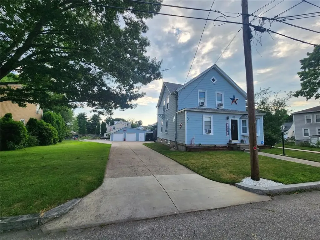 109 Cleveland Street Woonsocket RI 02895