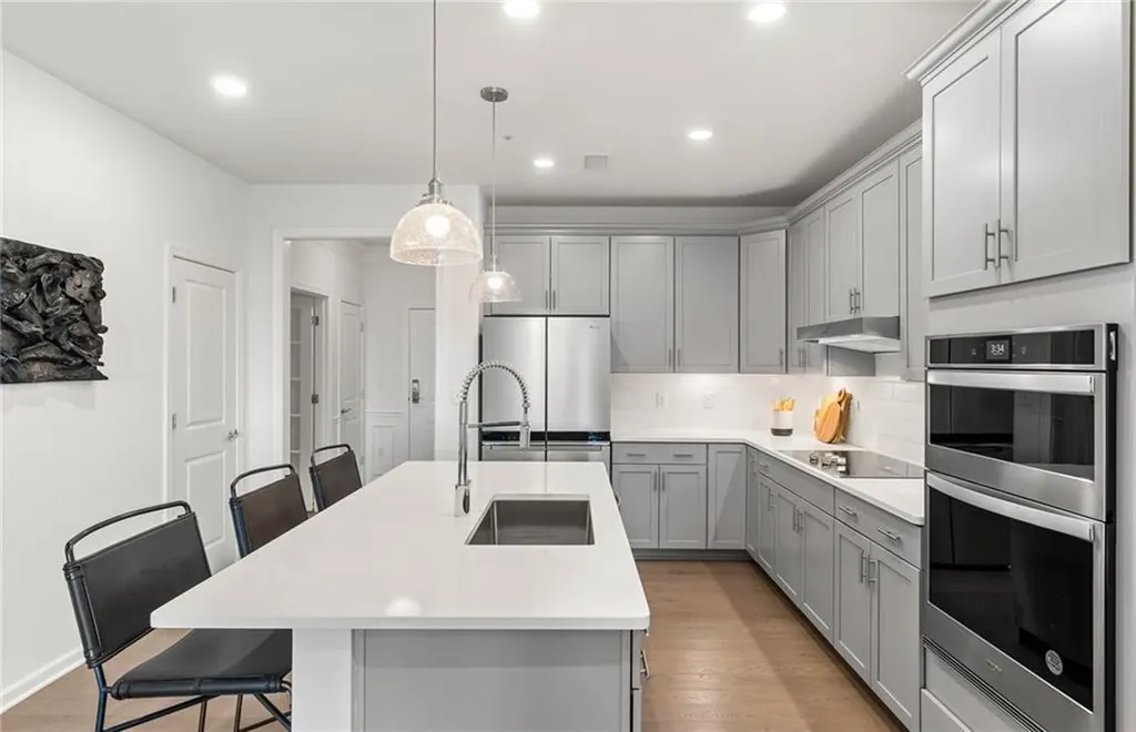 141 East Point Drive East Providence RI 02916