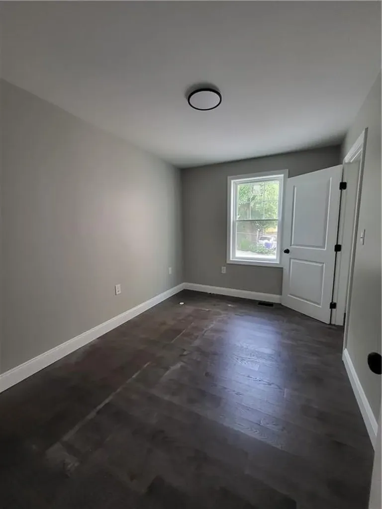 729 Potters Avenue Providence RI 02907