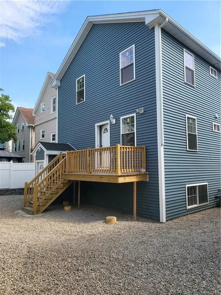 729 Potters Avenue Providence RI 02907