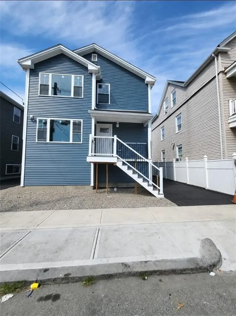 729 Potters Avenue Providence RI 02907