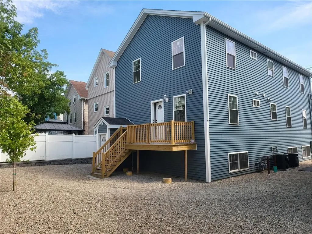 729 Potters Avenue Providence RI 02907