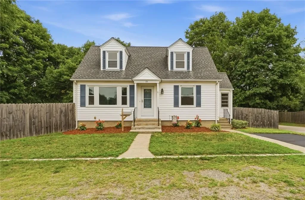 53 Benoit Street Coventry RI 02816