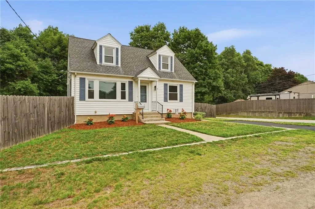 53 Benoit Street Coventry RI 02816