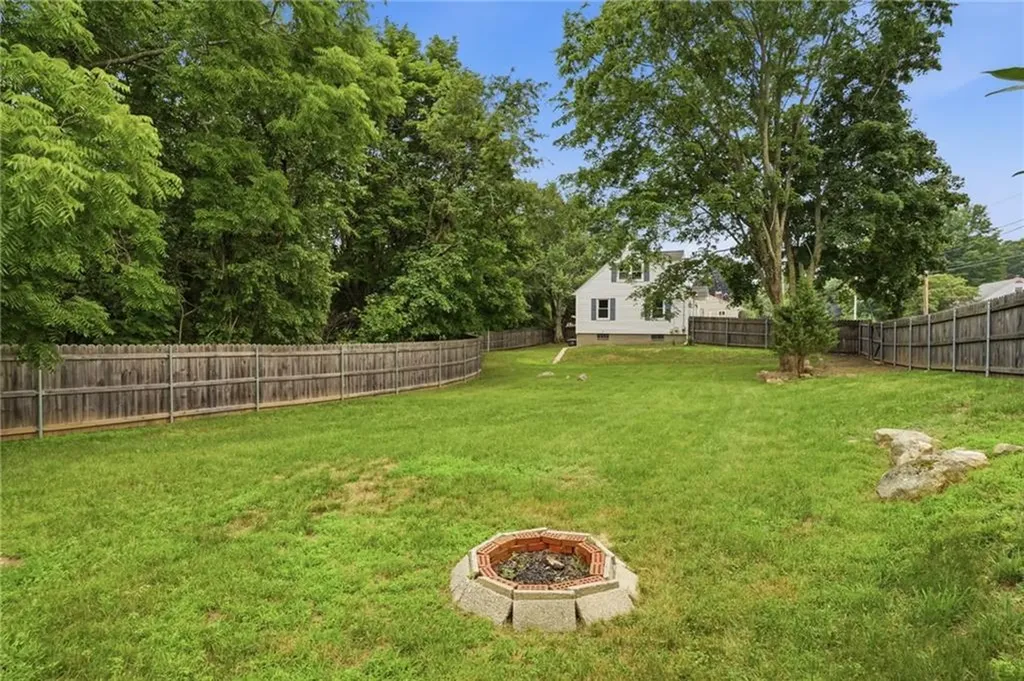 53 Benoit Street Coventry RI 02816