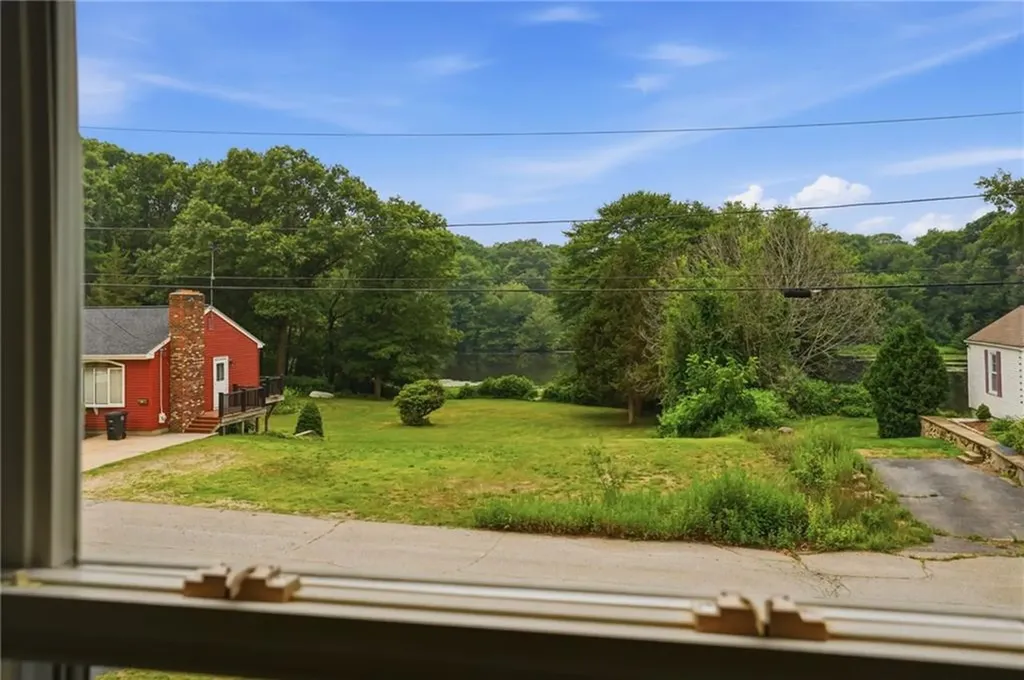 53 Benoit Street Coventry RI 02816