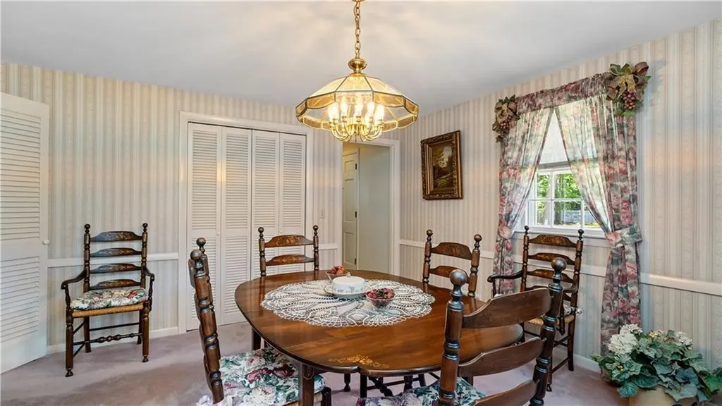 32 Short Road North Kingstown RI 02852