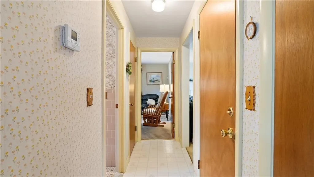 32 Short Road North Kingstown RI 02852
