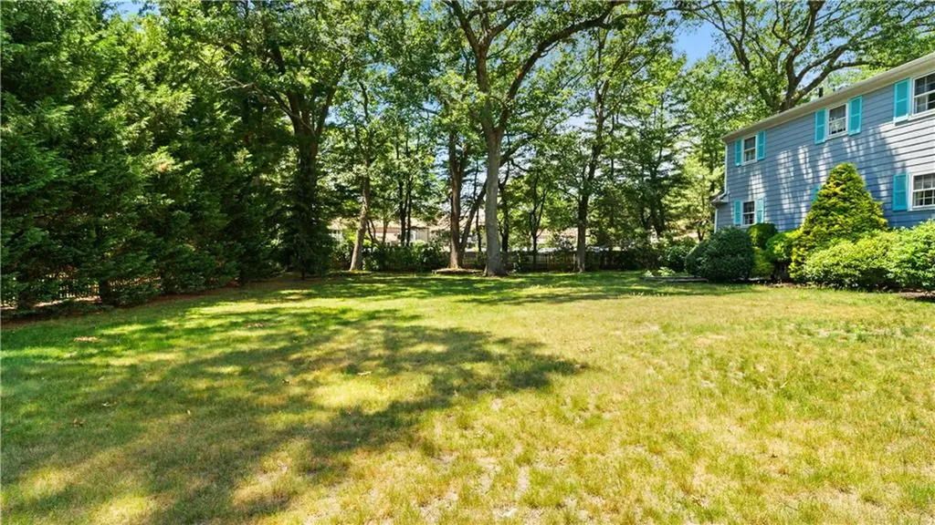 32 Short Road North Kingstown RI 02852