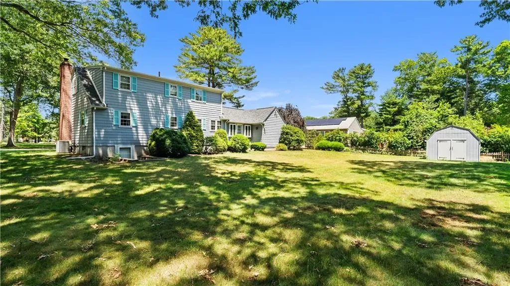 32 Short Road North Kingstown RI 02852