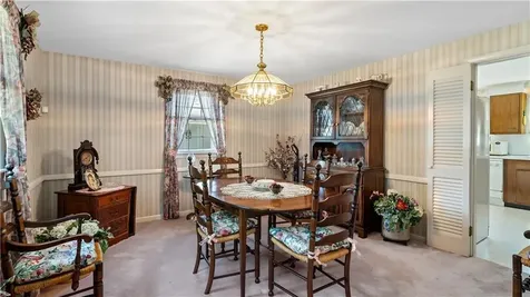32 Short Road North Kingstown RI 02852