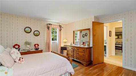 32 Short Road North Kingstown RI 02852