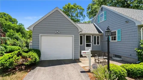 32 Short Road North Kingstown RI 02852