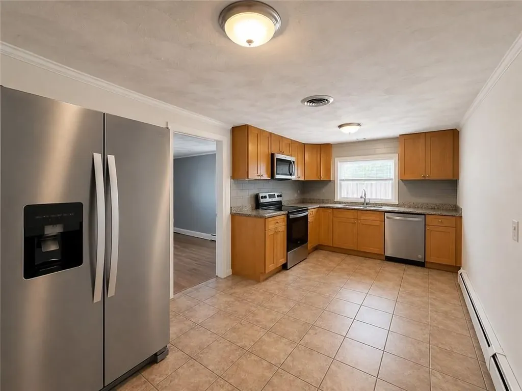 31 Foster Street Pawtucket RI 02861