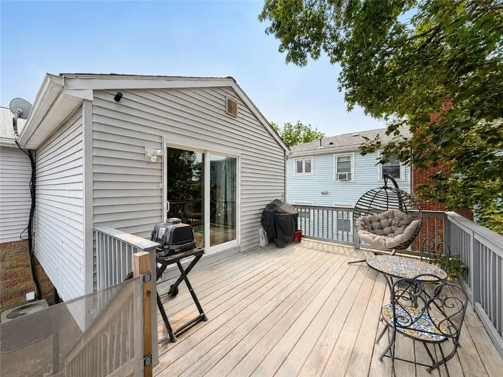 31 Foster Street Pawtucket RI 02861