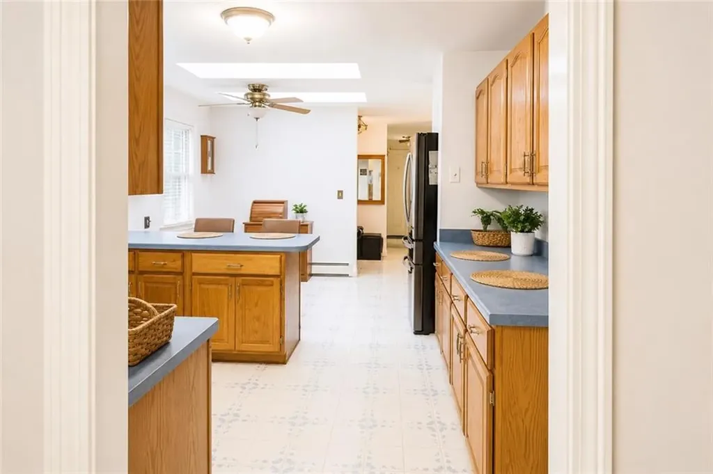3 Meadow Circle Barrington RI 02806