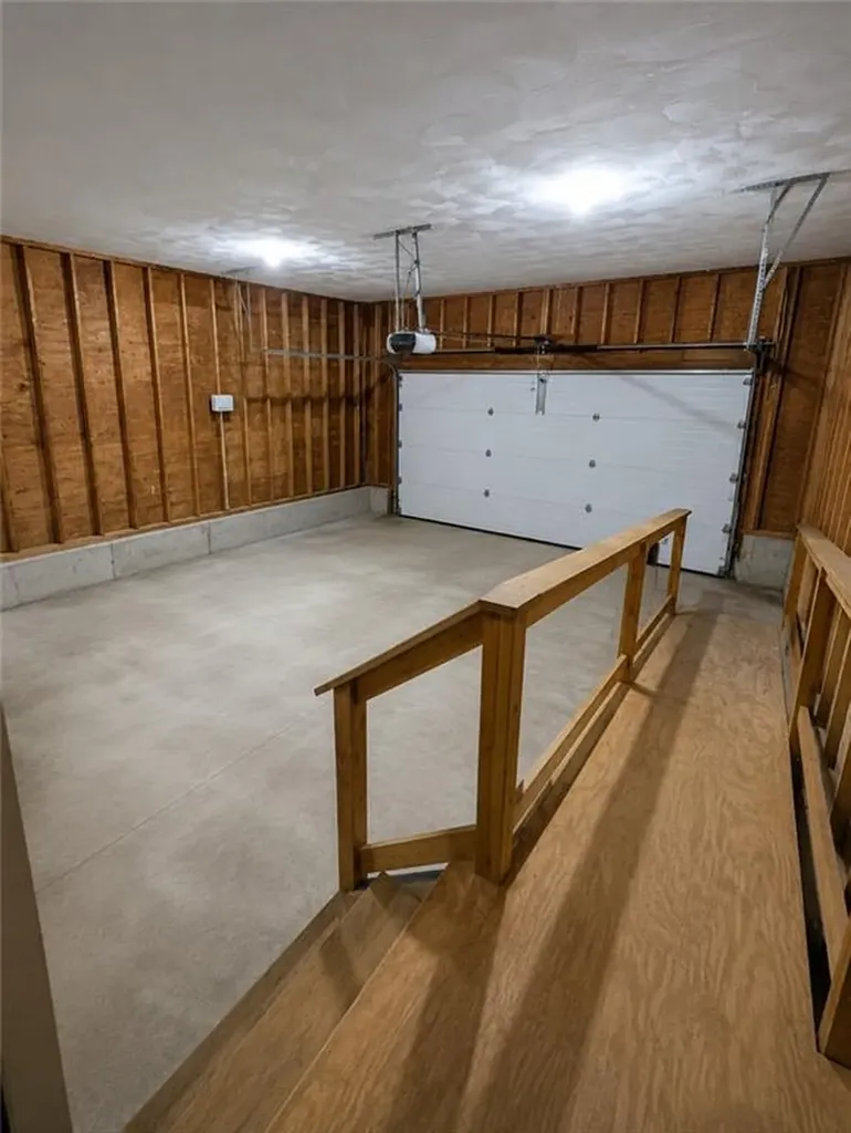 3 Meadow Circle Barrington RI 02806