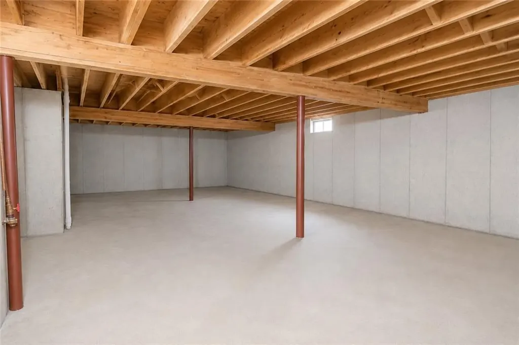 3 Meadow Circle Barrington RI 02806