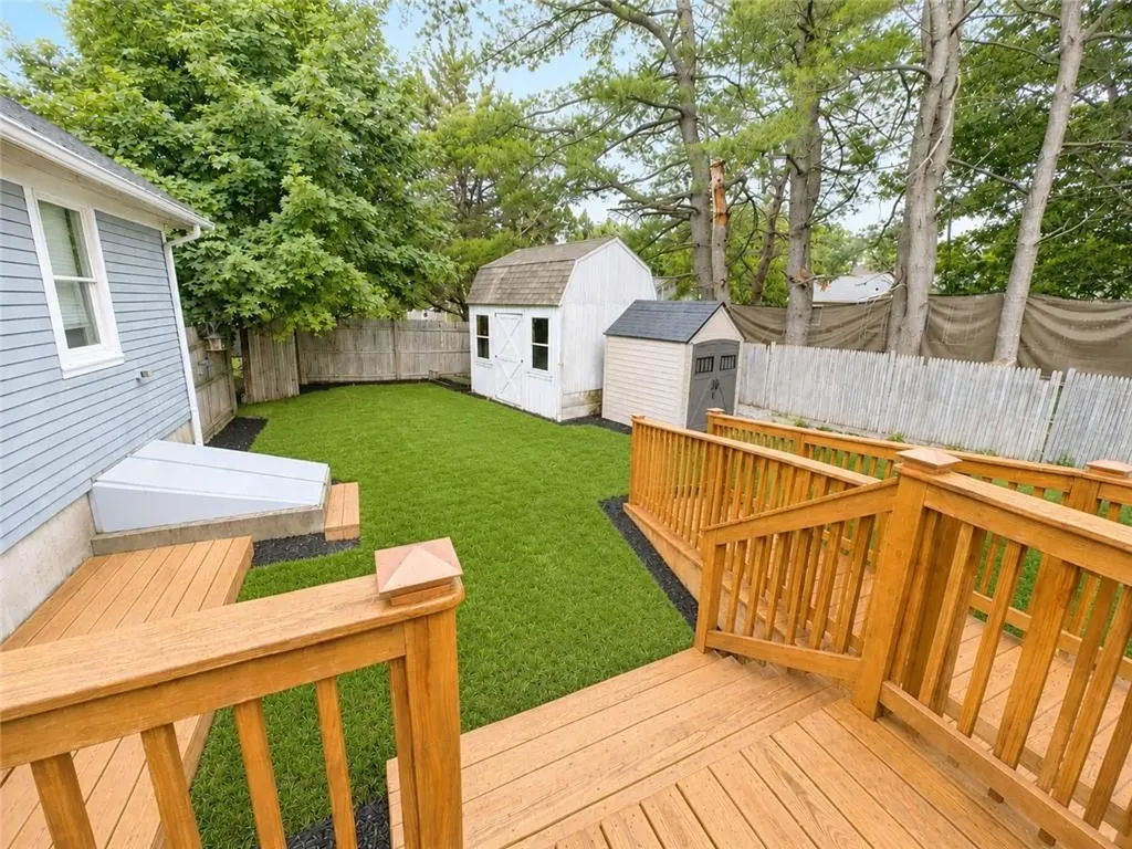 3 Meadow Circle Barrington RI 02806
