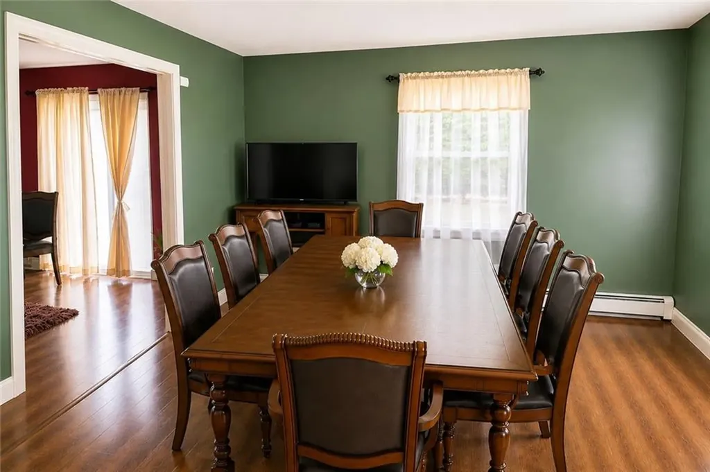 3 Meadow Circle Barrington RI 02806
