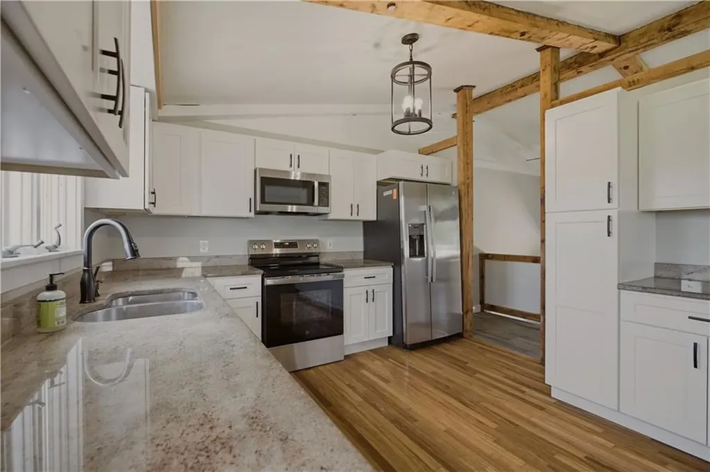 49 Dexter Street Portsmouth RI 02871
