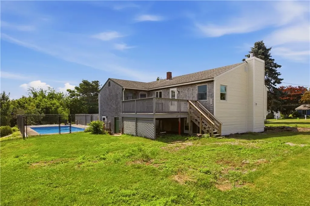 49 Dexter Street Portsmouth RI 02871