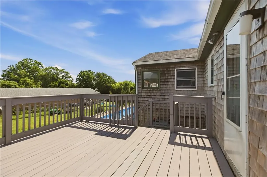 49 Dexter Street Portsmouth RI 02871
