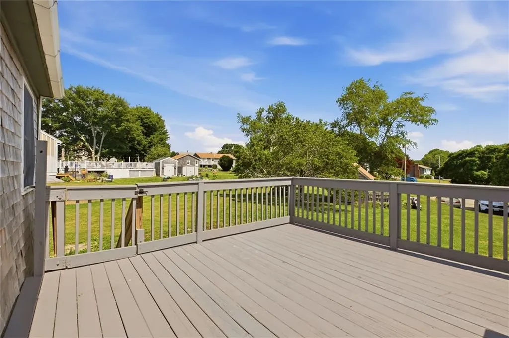 49 Dexter Street Portsmouth RI 02871