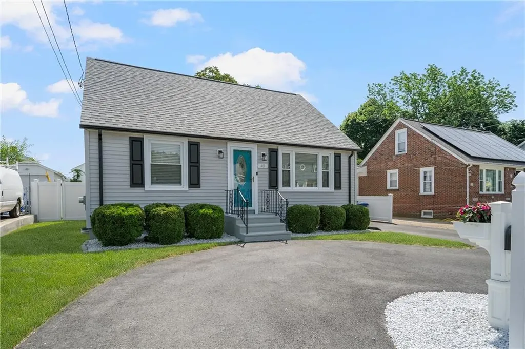 45 Burnett Street Johnston RI 02919